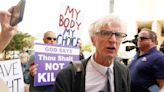 Mississippi clinic ends challenge of near-ban on abortion