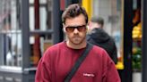 Harry Styles Keeps Things Cool & Casual for Solo Stroll in London