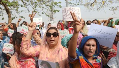 Pakistan court grants bail to Imran Khan’s wife Bushra Bibi in graft case