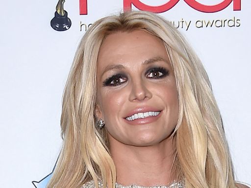 Britney Spears' cellulite is 'going to get worse' without treatment, says expert