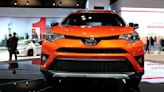 Toyota llama a revisión a más de 1,8 millones de vehículos RAV4