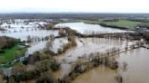 Fuertes lluvias inundan partes de Inglaterra y otros países de Europa