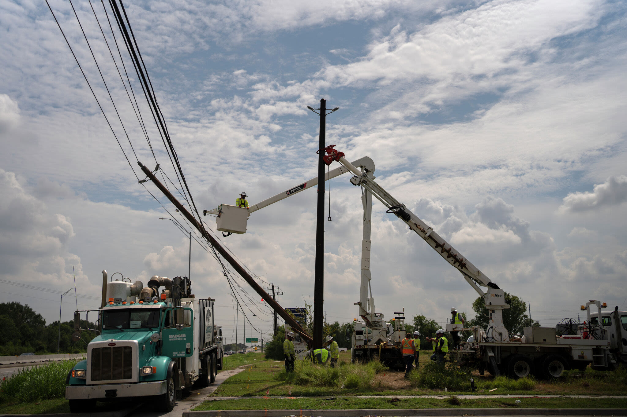 LIVE: CenterPoint gives some customers timeline for restoration