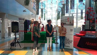 Paula Yáñez, Raquel Nicole y Isabel Pons, las alumnas de l'Escola d'Art i Superior de Disseny d'Alcoi, premiadas por Tutto Piccolo