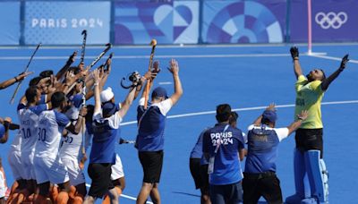 Olympics-Hockey-India beat Spain to secure second consecutive bronze medal