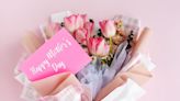 Sweet Messages for Mom Because the Woman is a Saint