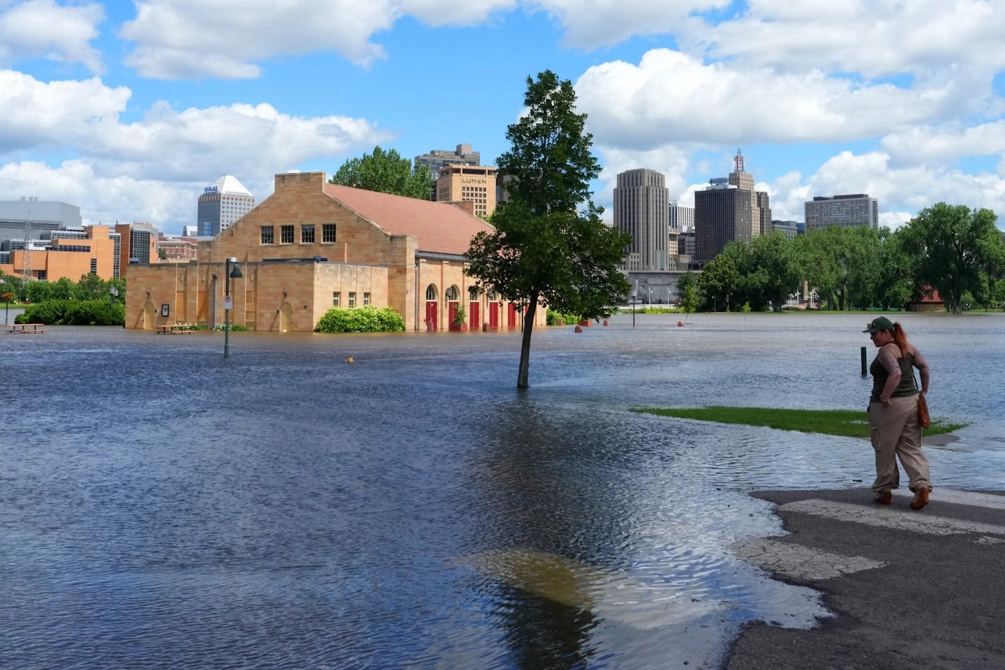 Flooding forces Harriet Island and Valleyfair to cancel events as water rises in Twin Cities metro