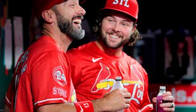 A mad dash. A birthday gift. And a pivotal decision that created both as Cardinals flip Cubs