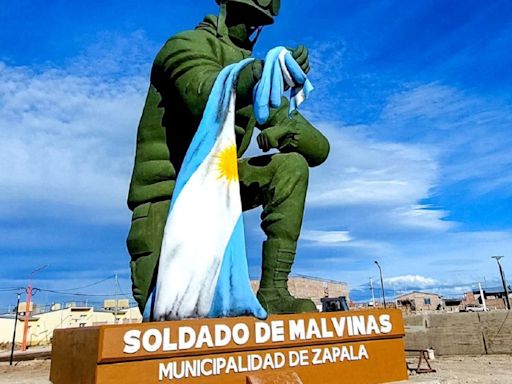 Se inaugura el Soldado de Malvinas en Zapala: todos los secretos del monumento más grande del país - Diario Río Negro