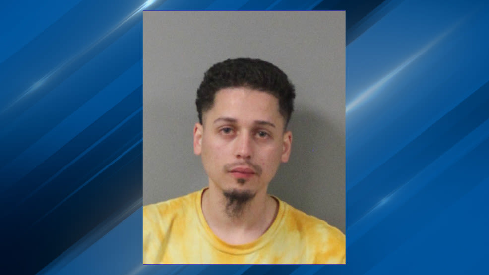 Lincoln police arrest man accused of DUI, hit-and-run with child in vehicle