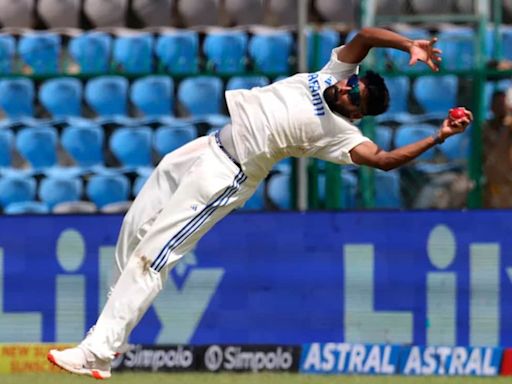 Mohammed Siraj's Catch Of The Year Contender Sets Internet On Fire. Watch | Cricket News