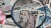 Yen drops to 38-year low, U.S. dollar slumps after weak data