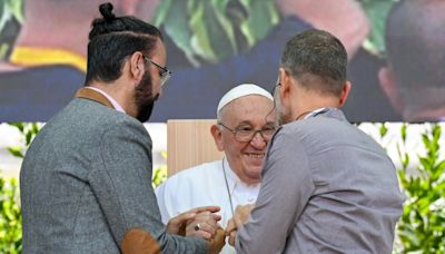 Holy Spirit respects differences, creates harmony, pope says in Verona
