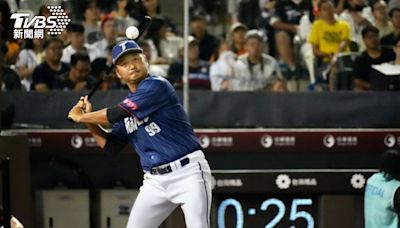 中職明星賽／叫總欸出來打！洪總險勝王建民 平野爆笑跨欄又短打