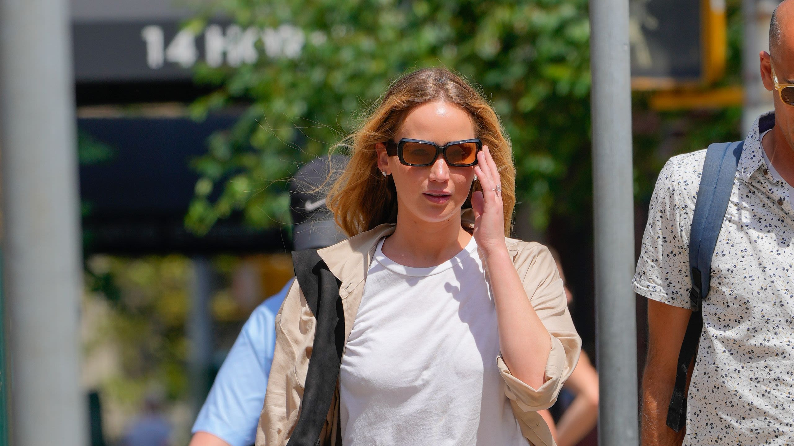 I Need Jennifer Lawrence’s Easy Butter-Yellow Lounge Pants for This NY Summer