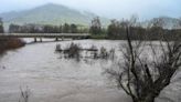 Friday updates: Flooding in Tulare County forces some South Valley residents to evacuate