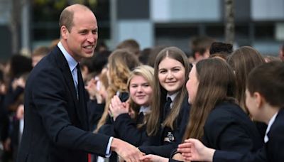 Apapachan al príncipe William con significativos regalos para Kate Middleton