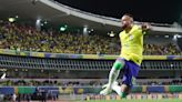 5-1. Brasil se pone al frente en las eliminatorias con goleada y exhibición de Neymar