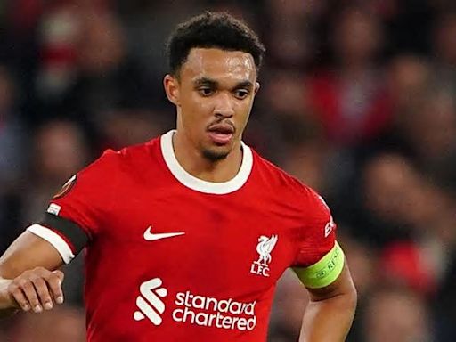 Alexander-Arnold adelanta a Davies en el Real Madrid