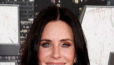 Courteney Cox Chopped Her Hair Into a Piecey Bob