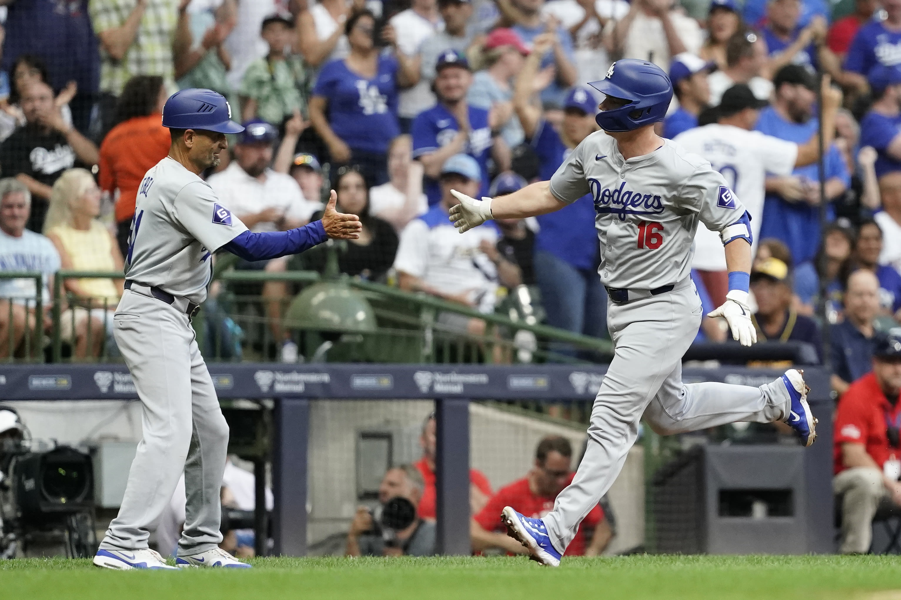 Will Smith, Gavin Stone return to life as Dodgers beat Brewers