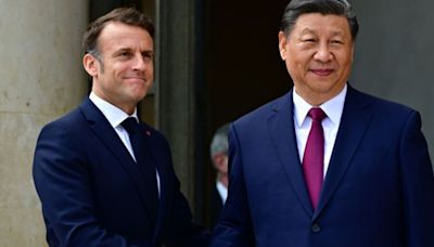 Emmanuel Macron brutally snubbed by China's Xi Jinping outside Elysee Palace