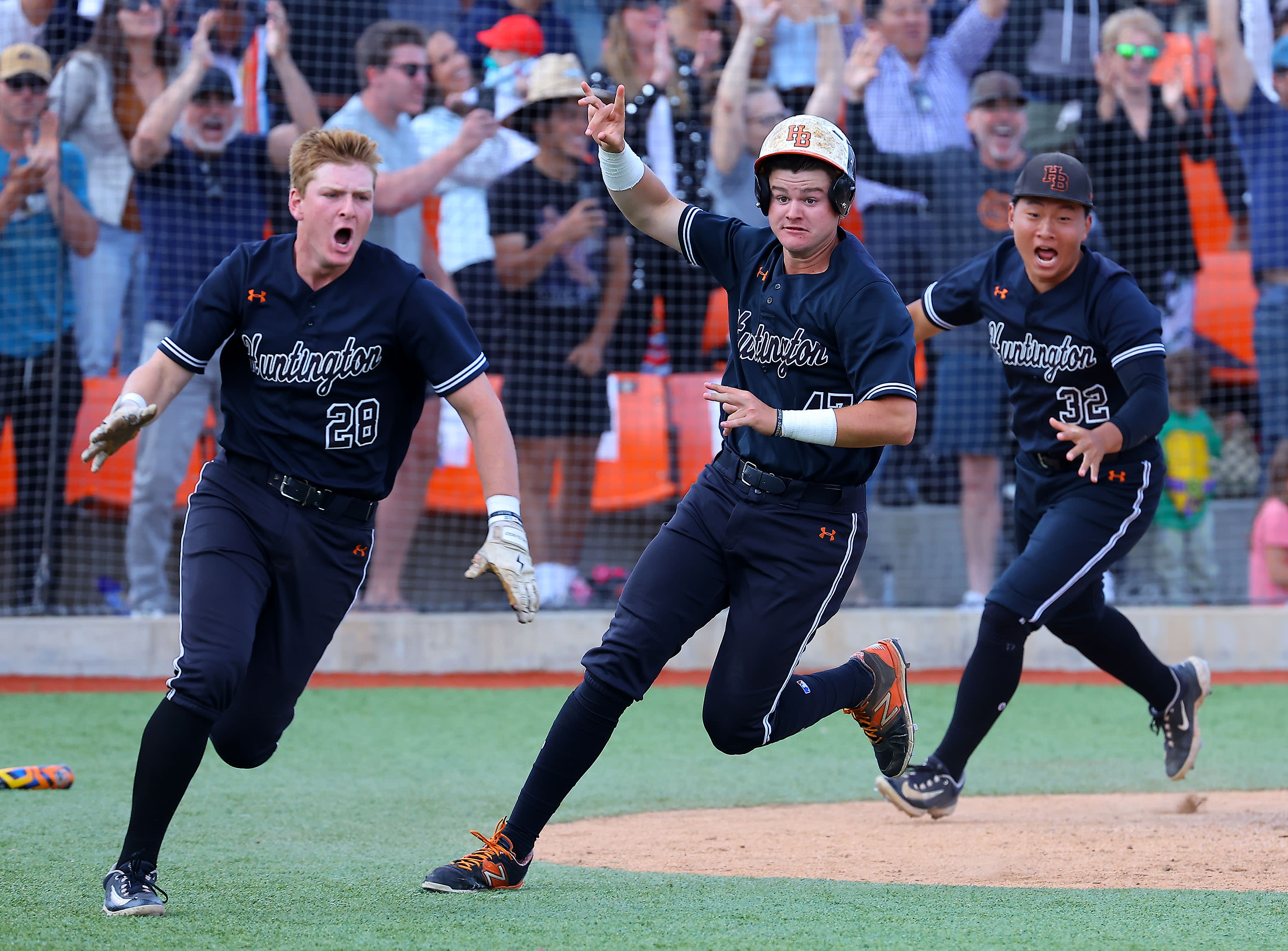 Harvard-Westlake, Orange Lutheran, Corona and Huntington Beach advance to semifinals