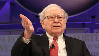 Should You Buy Berkshire Hathaway (BRK.B) Ahead of Q1 Earnings?