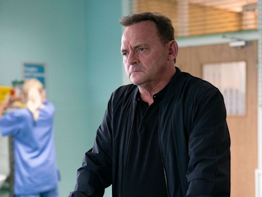 EastEnders’ Billy Mitchell finds out the truth in early iPlayer release