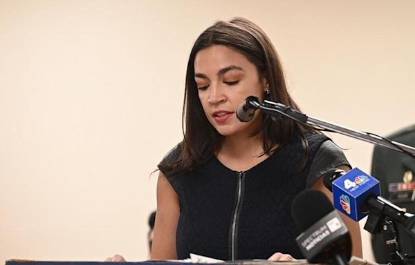 NY: Memorial Day Ceremony Attended By Rep. Alexandria Ocasio-Cortez - 53555173