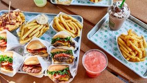 Shake Shack sets opening date for first Pittsburgh-area location