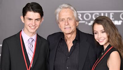 Michael Douglas se sincera sobre el duro momento en el que lo confundieran como el abuelo de sus hijos: "Fue difícil"