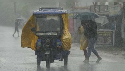 Cyclone Remal LIVE Updates: Bangladesh launches massive evacuation process as storm approaches - CNBC TV18