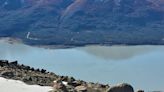 Tras la alerta por contaminación: para Parques Nacionales, la mancha cerca del Perito Moreno se trataría de “un evento natural”