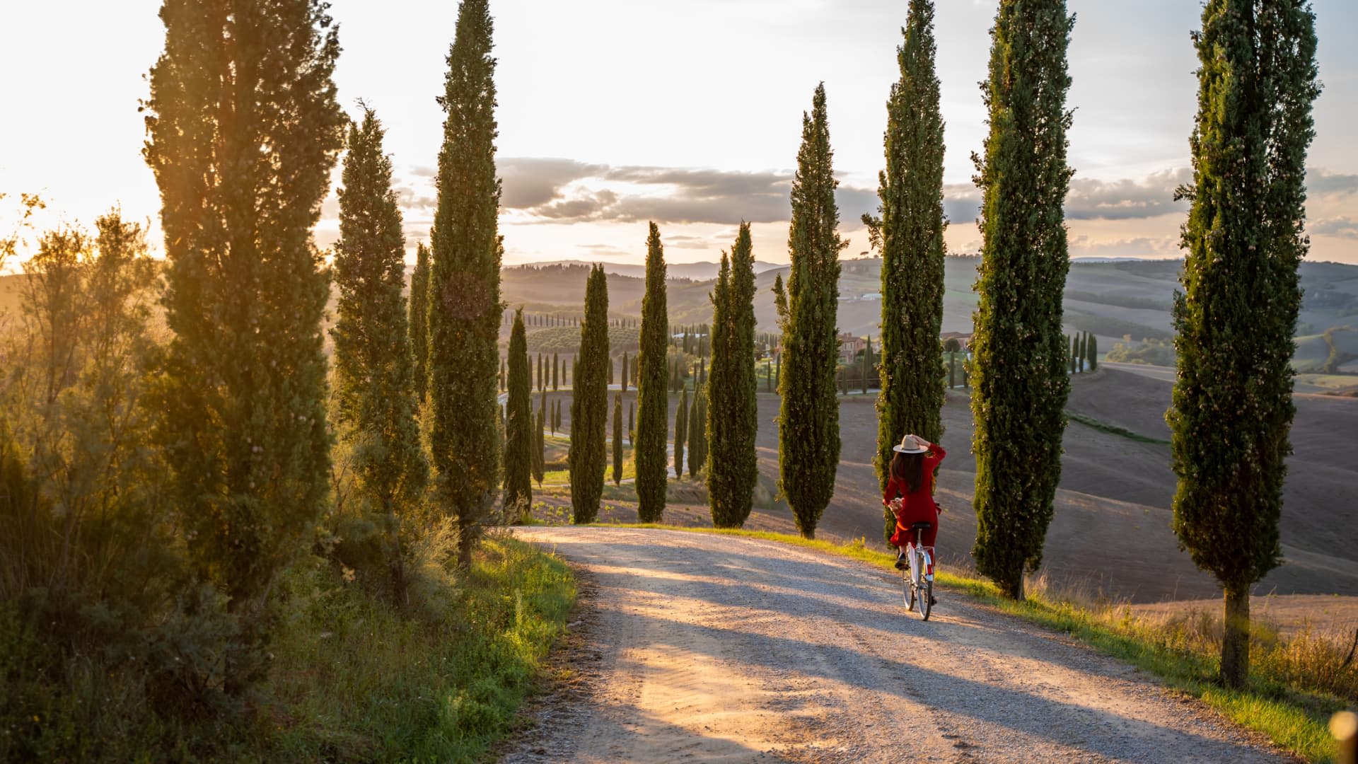 Tuscany will pay people up to $32,000 to move to its underpopulated mountain towns: Here's what to know