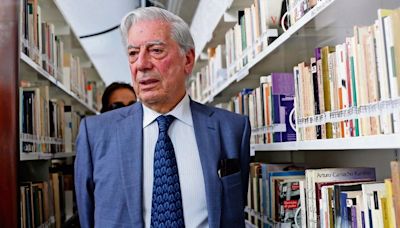 Álvaro, hijo de Mario Vargas Llosa, responde a especulaciones sobre la salud de su padre | El Universal