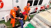 操作蟹籠機食指遭絞斷 澎湖海巡邊演習邊救印尼船員