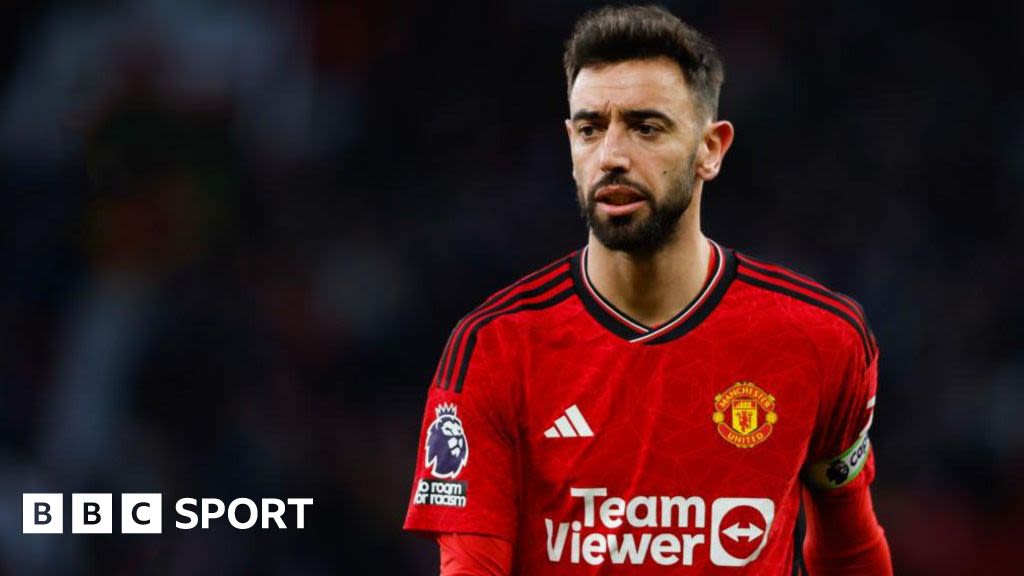 Bruno Fernandes: Manchester United captain wants to stay at club