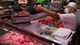 La carne y otros alimentos ya no se pedirán en “libras”: esto explicó la Superintendencia de Industria y Comercio