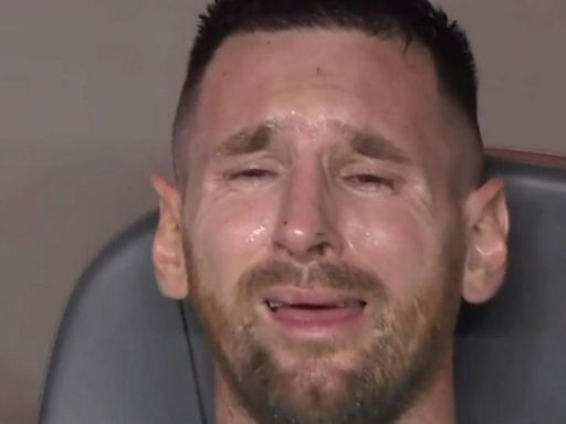 Lionel Messi, atacado llorando, salió lesionado de la final de Copa América vs. Colombia