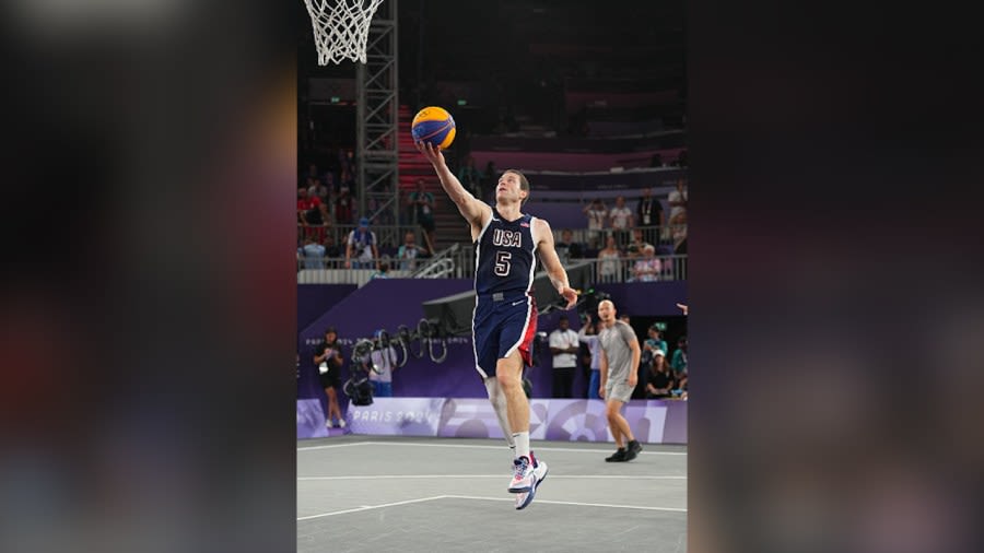 Former Sacramento King Jimmer Fredette makes Olympic debut in 3×3 basketball