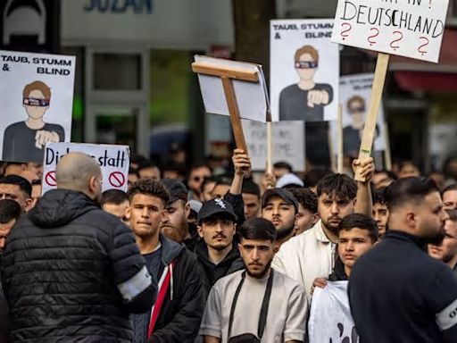 Islamisten-Demo in Hamburg: Kritik an Kalifat-Befürwortern von Düzen Tekkal