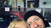 Gwyneth Paltrow felicita a su ex Chris Martin con una foto y un mensaje de lo más cariñoso