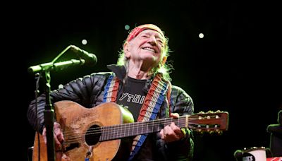 Willie Nelson cancels tour performances after illness