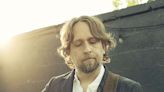 LIVE A Music Calendar: Hayes Carll brings new group Hayes and The Heathens to Fort Smith | Arkansas Democrat Gazette