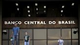 Taxas futuras de juros caem no Brasil com decisão do Fed e antes do Copom Por Reuters