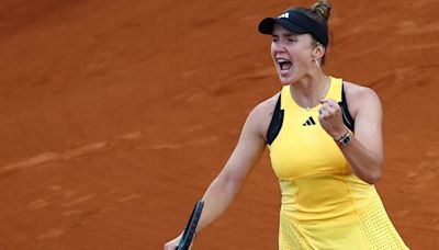 Elina Svitolina secures dramatic come-from-behind victory in Roland Garros opener — video