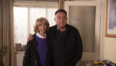 Coronation Street SPOILERS! John Thomson returns for Gail's exit