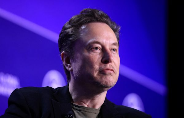 Top Tesla investor advised to reject Musk’s $56bn pay deal