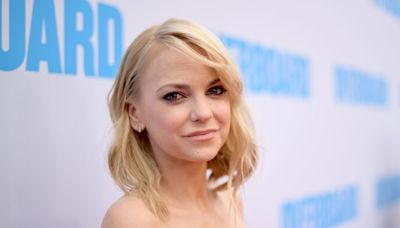 Anna Faris' surprising transformation through the years will make you double take